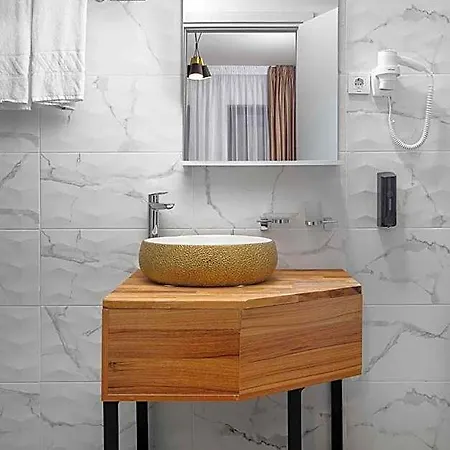 Hotel Labirint Boutique - Location 3*