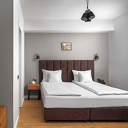 Labirint Boutique - Location 3*