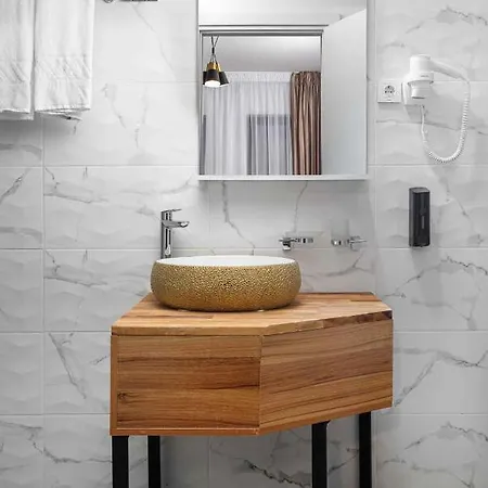 Labirint Boutique - Location 3*