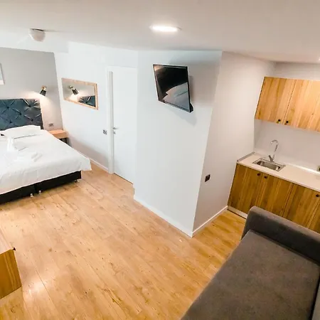 Hotel Labirint Boutique - Location 3*